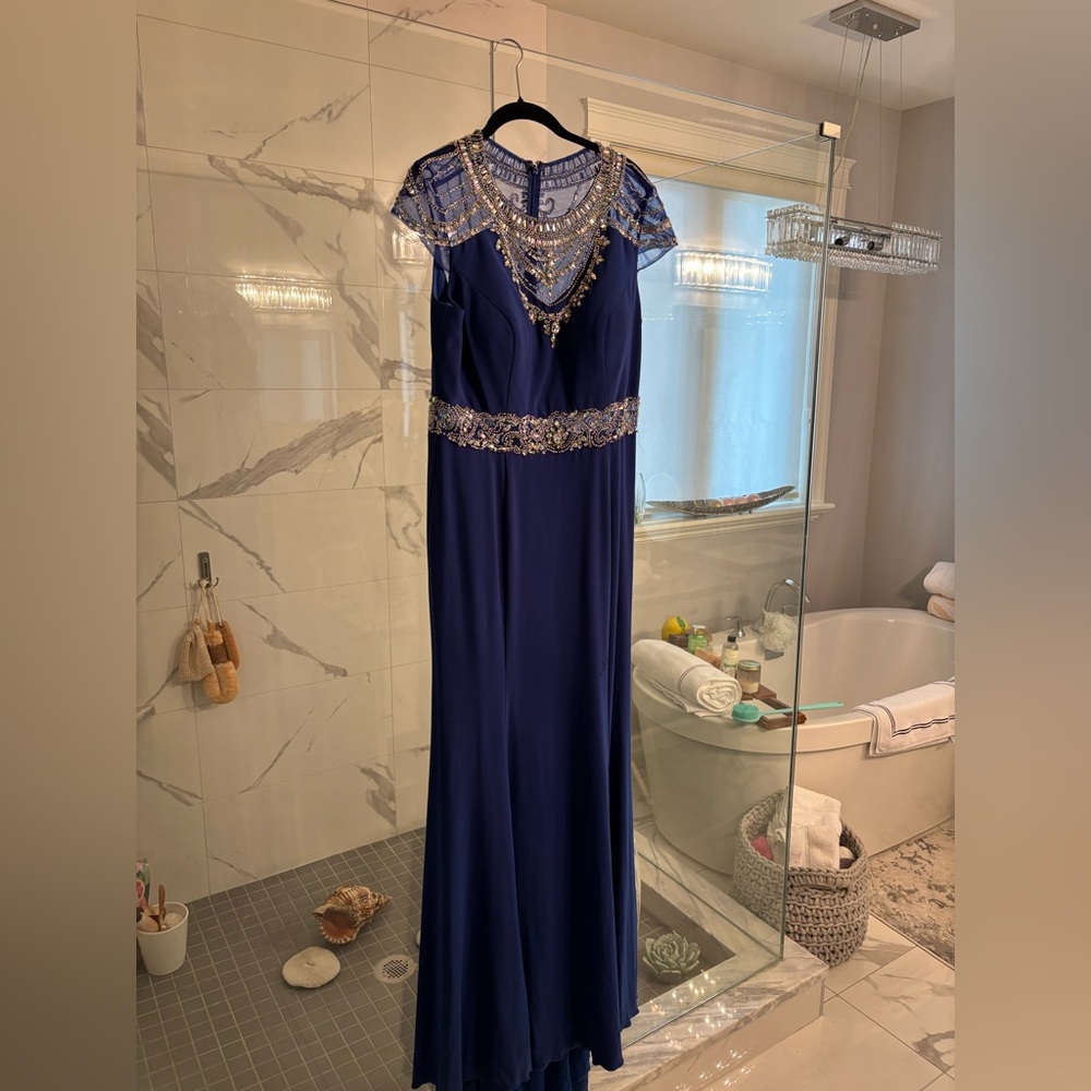Glow dress size 10/12mother of the bride in royal blue just stunning deco style
